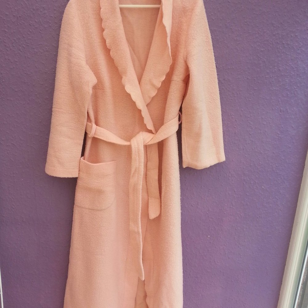 - USA 10-12 London Debenham UK peach colour warm housecoat dressing gown UK12-14